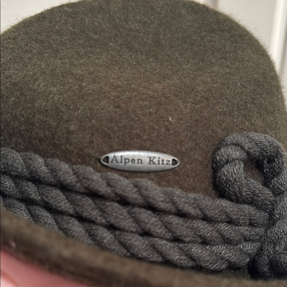 Vintage austrian wool yodeling hat green size 53